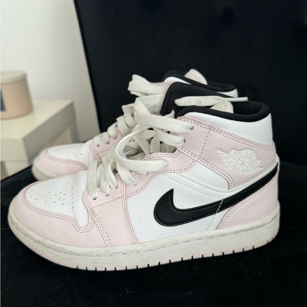 Jordan 1 mid barely rose